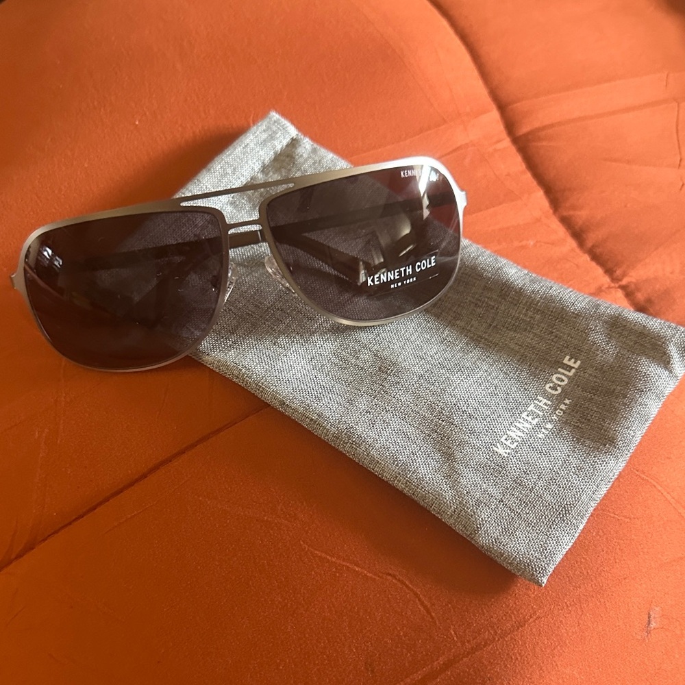 Kenneth Cole Silver Sunglasses with Gray Case
